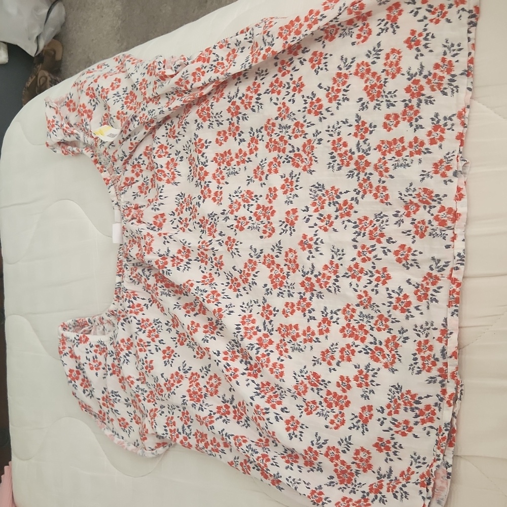 GAP ORANGE AND NAVY CAP SLEEVE